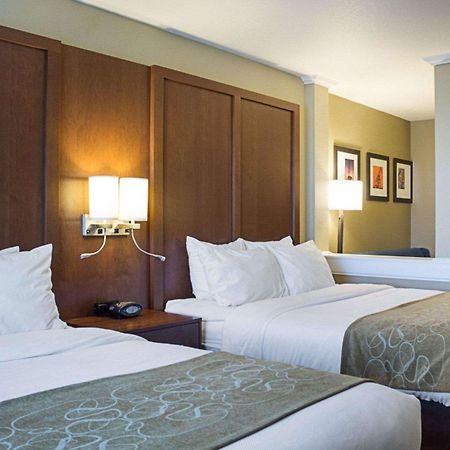 Comfort Suites Minot Buitenkant foto