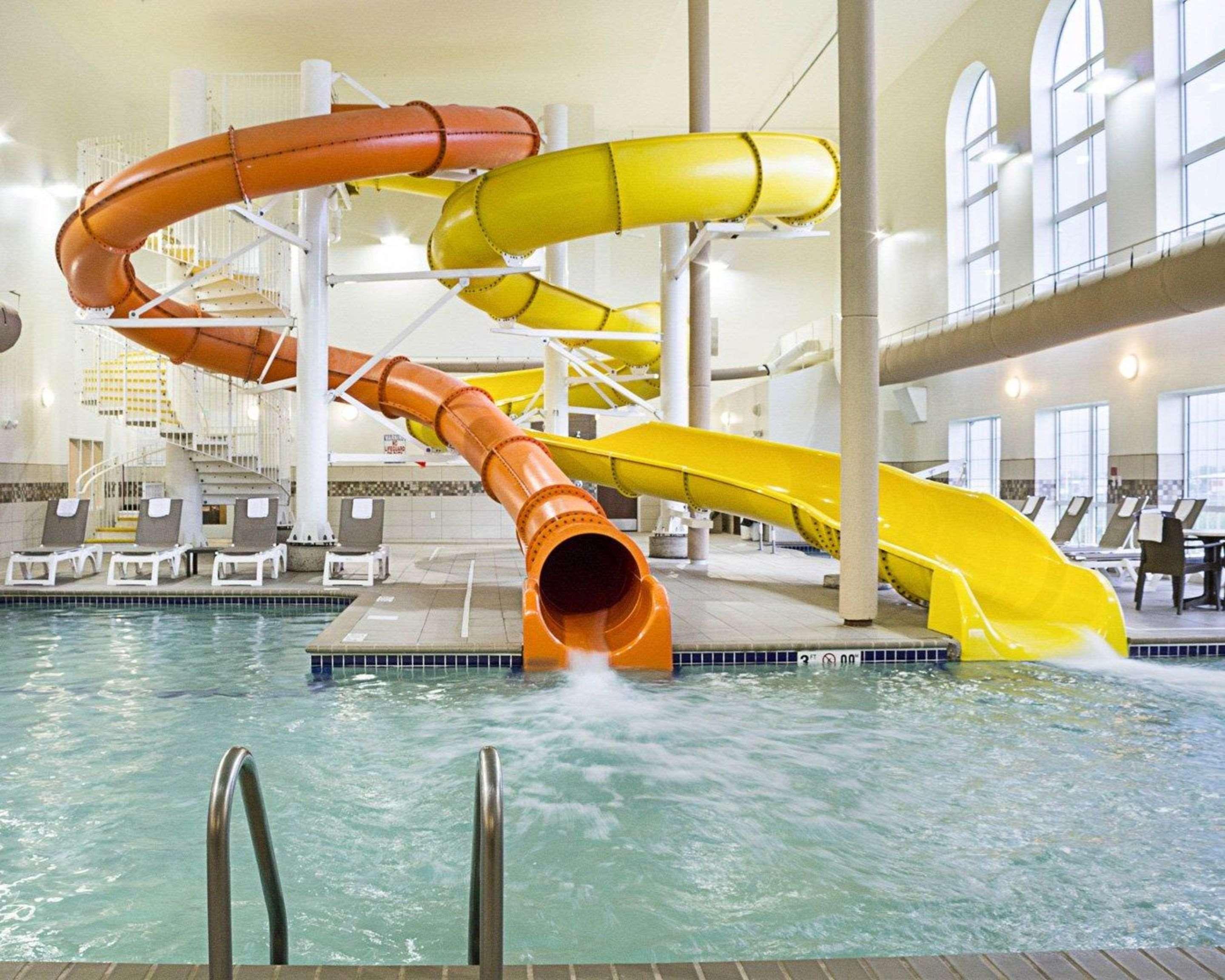 Comfort Suites Minot Buitenkant foto