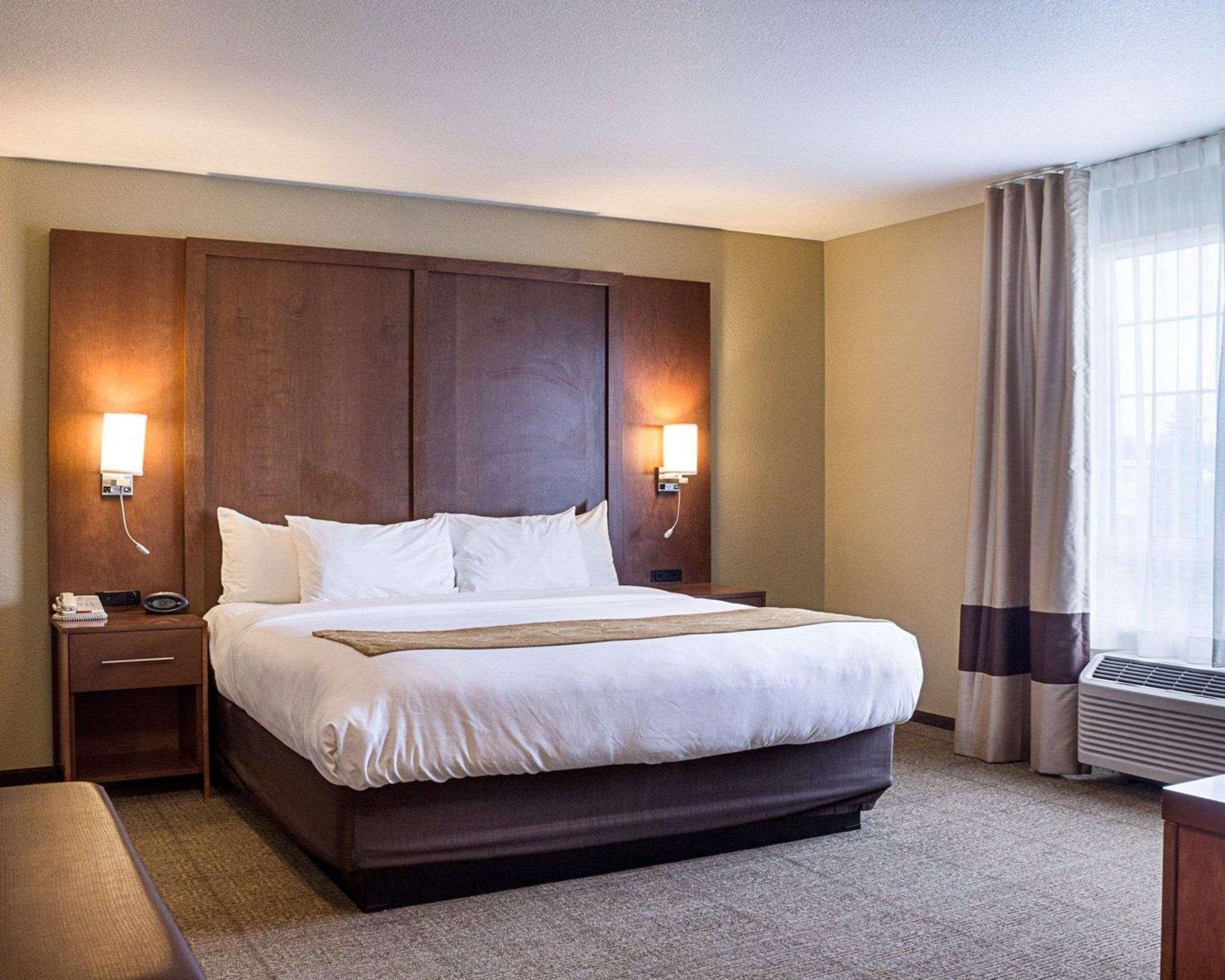 Comfort Suites Minot Buitenkant foto