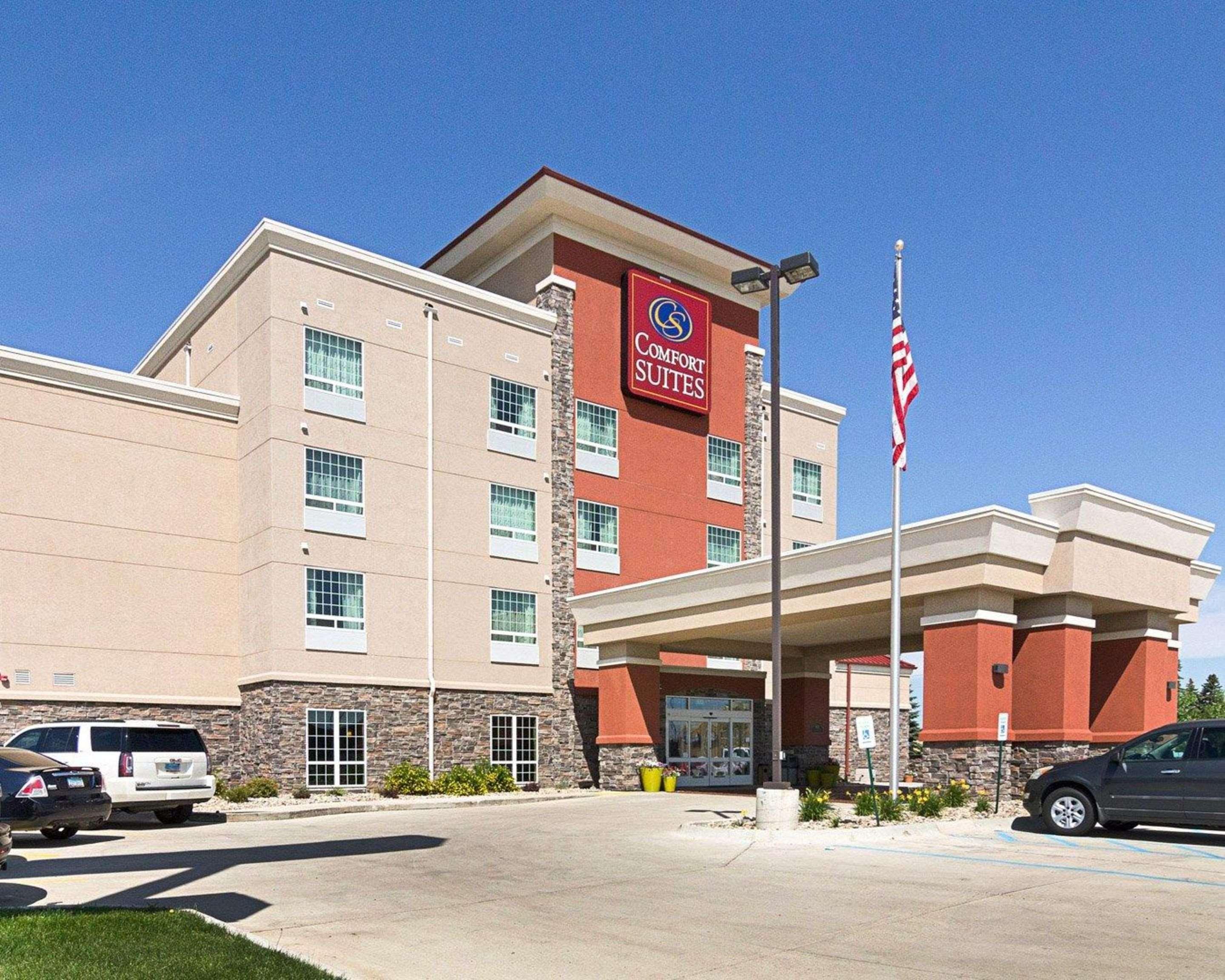 Comfort Suites Minot Buitenkant foto