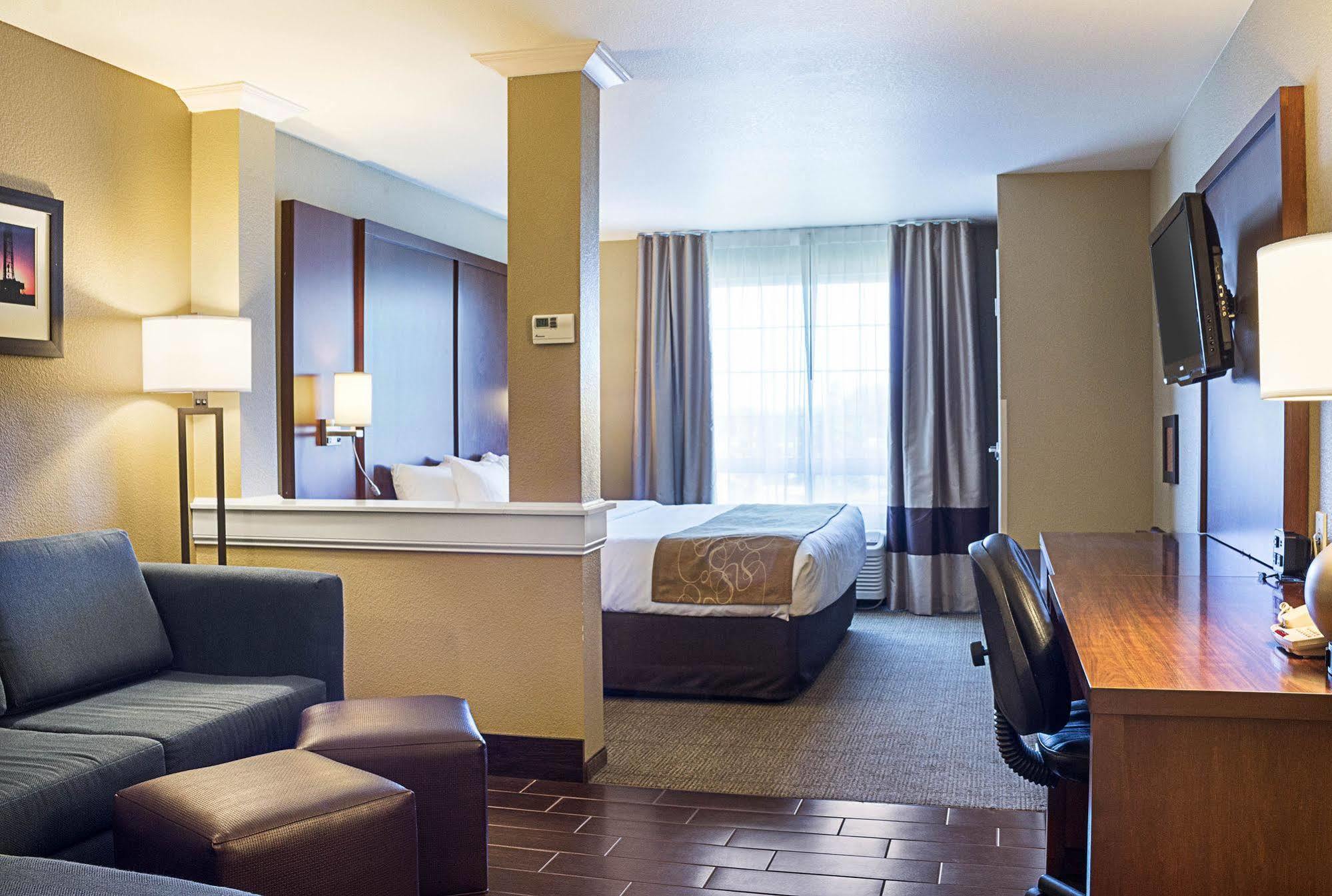 Comfort Suites Minot Buitenkant foto