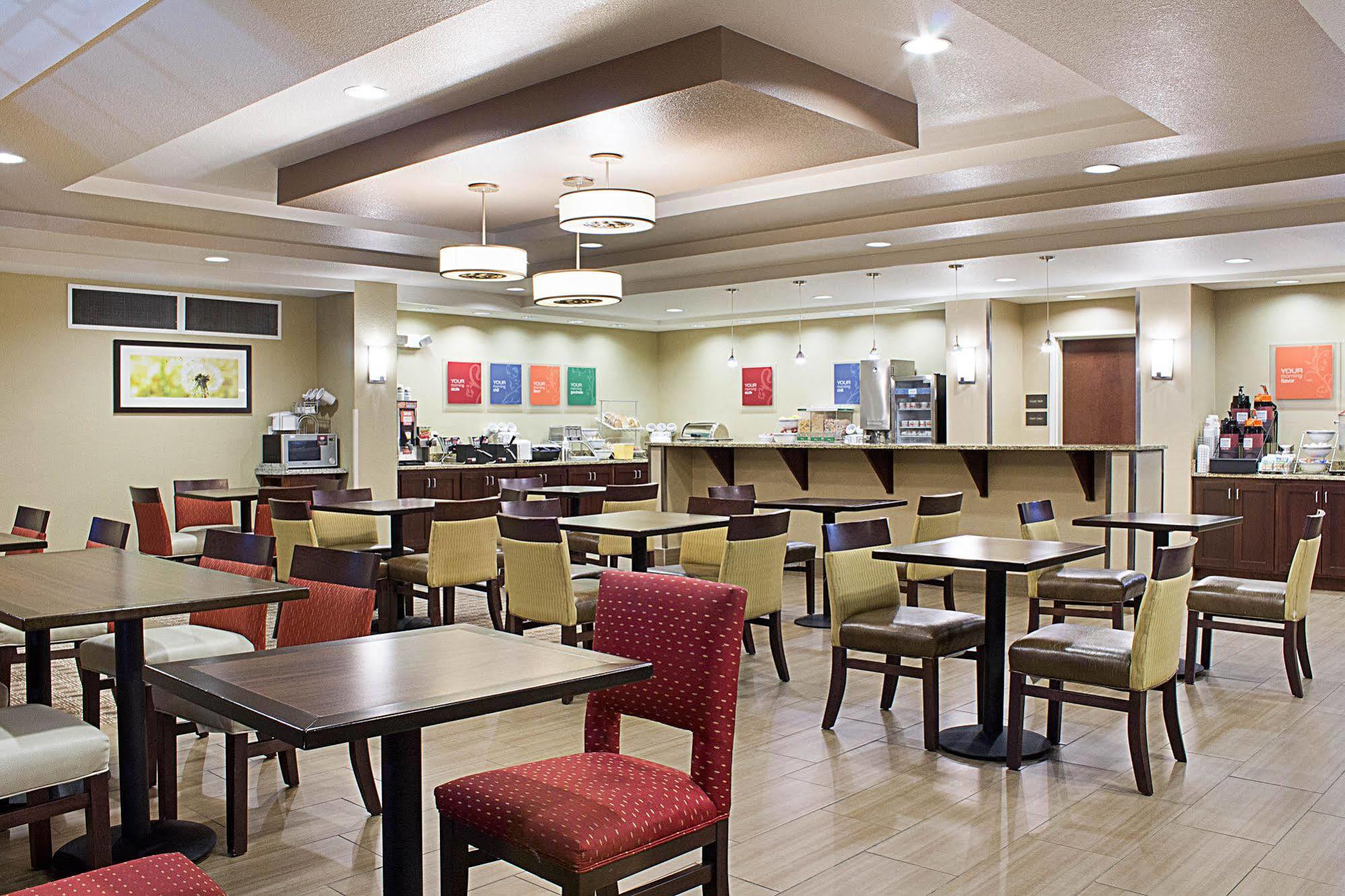 Comfort Suites Minot Buitenkant foto