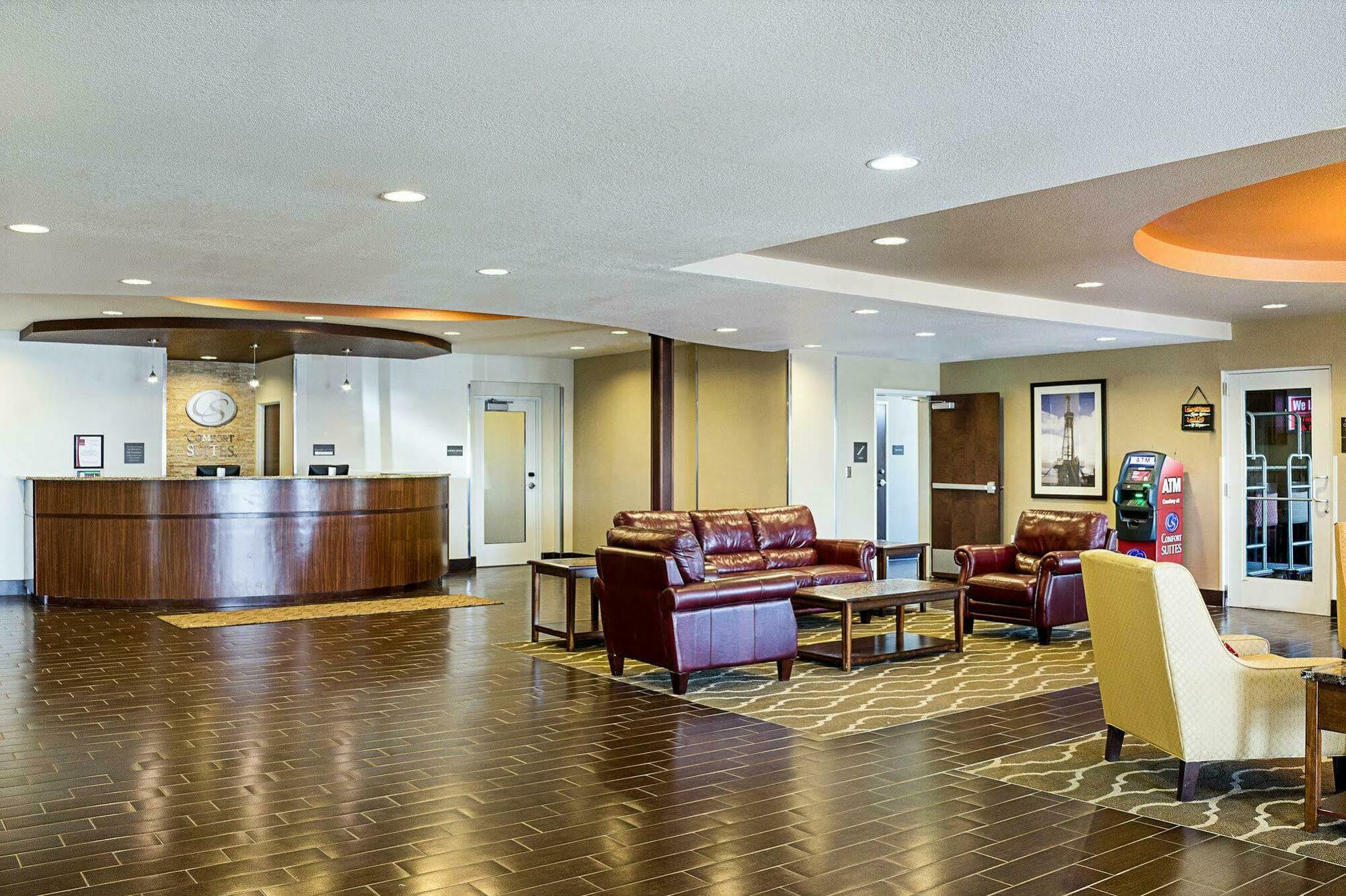 Comfort Suites Minot Buitenkant foto